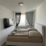 Zentrales Apartment in Düsseldorf mit Balkon