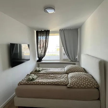 Zentrales In Mit Balkon Apartment Dusseldorf